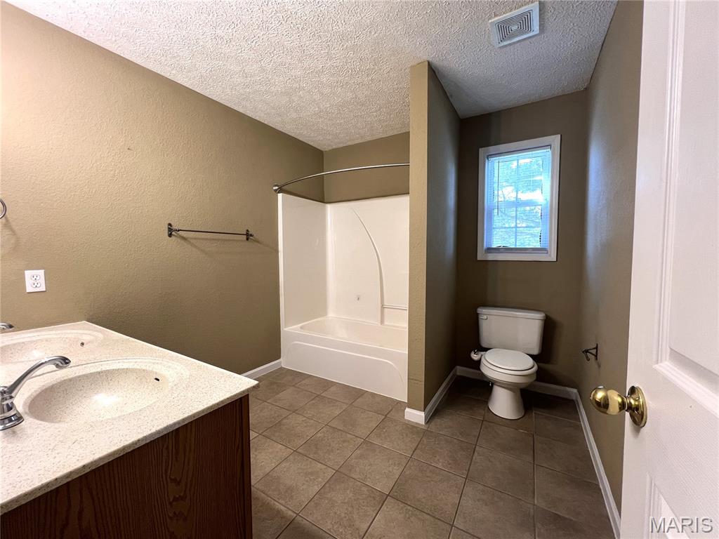 905 Hampton Court Rolla, MO 65401 - Photo 21 of 29