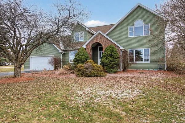 $538,000 | 7 Bay View Drive, St. Albans Town, VT 05478
