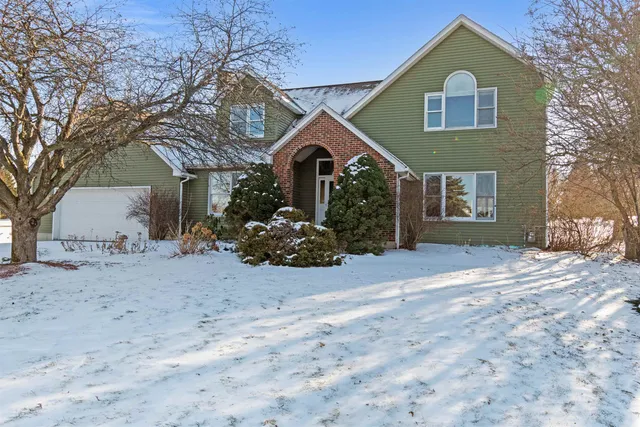 $599,000 | 7 Bay View Drive, St. Albans Town, VT 05478