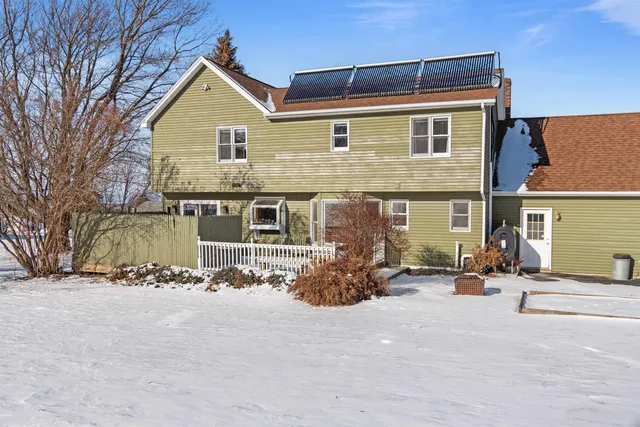 $599,000 | 7 Bay View Drive, St. Albans Town, VT 05478