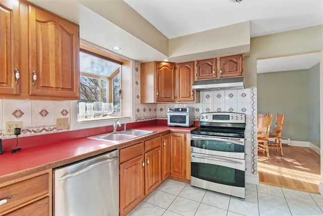 $599,000 | 7 Bay View Drive, St. Albans Town, VT 05478