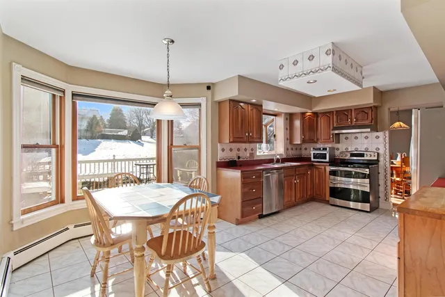 $599,000 | 7 Bay View Drive, St. Albans Town, VT 05478