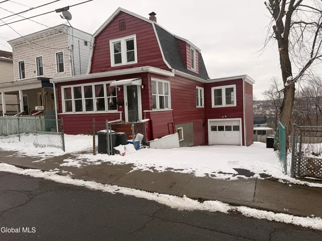 $210,000 | 1635 1st Street, Rensselaer, NY 12144