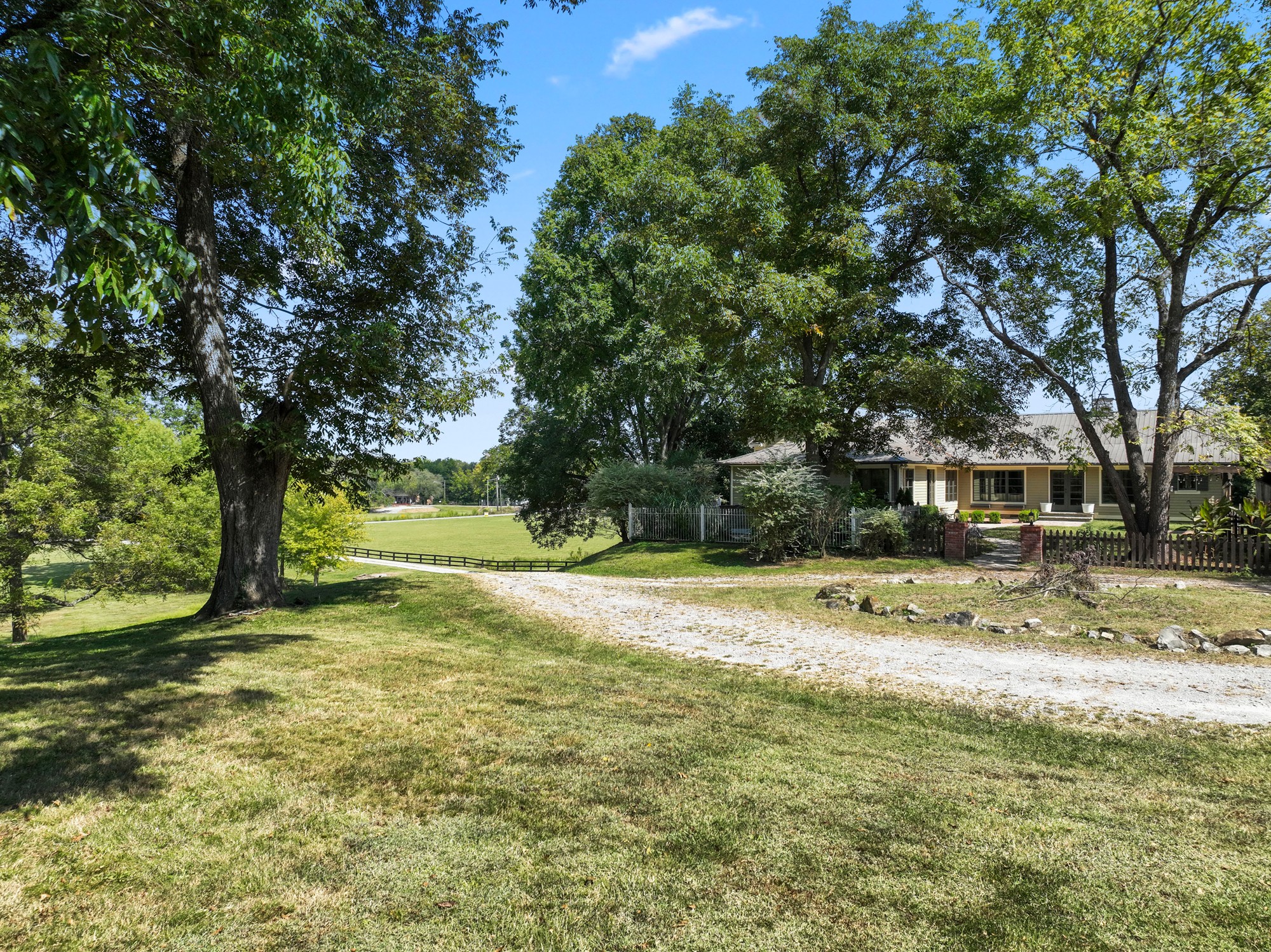 251 Cheatham Springs Road Eagleville, TN 37060 - Photo 11 of 30 Gallery Image 11
