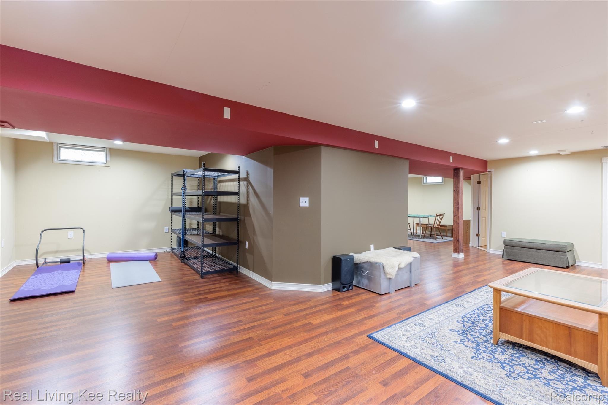 509 Driftwood Avenue Rochester, MI 48307 - Photo 31 of 48 509 Driftwood -32.jpg