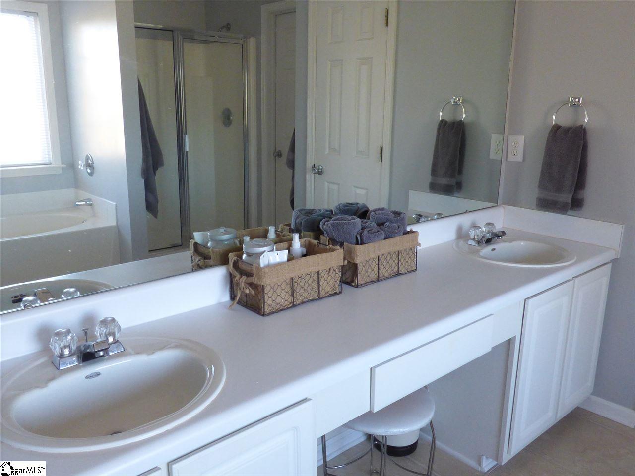 6 Ager Court Greer, SC 29650 - Photo 9 of 24