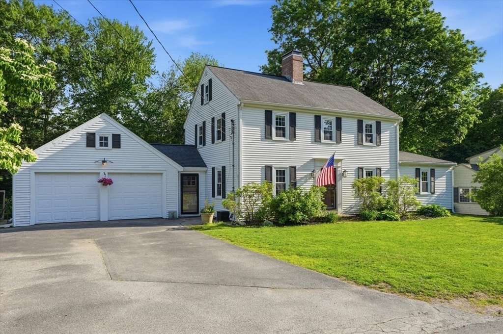14 Puritan Road Hingham, MA 02043 - Photo 3 of 42
