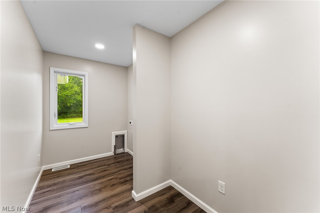 406 South Raccoon Road Austintown, OH 44515 - Photo 9 of 19 Gallery Image 9