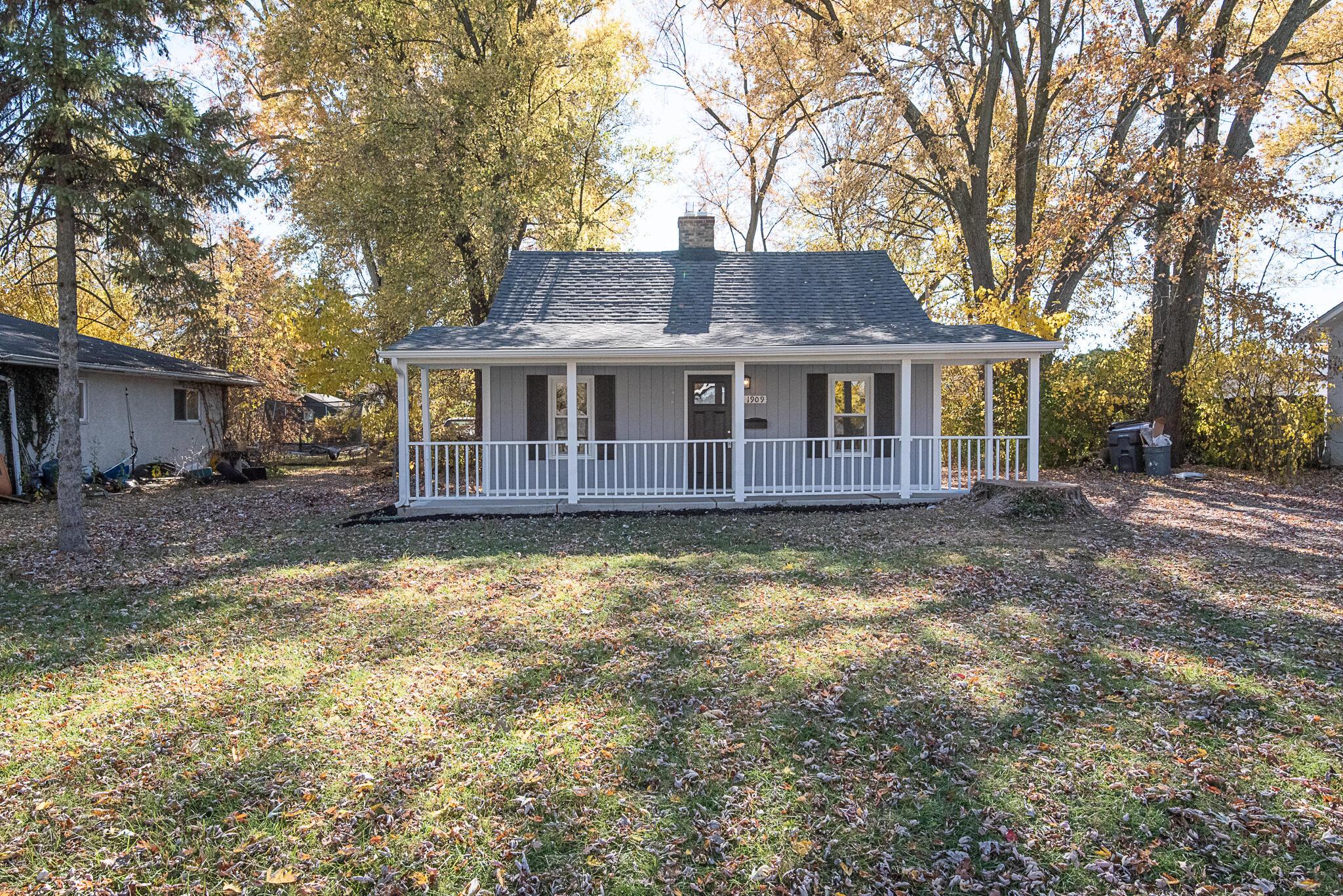 1909 Case Road Columbus, OH 43224 - Photo 29 of 32 DSC_1481