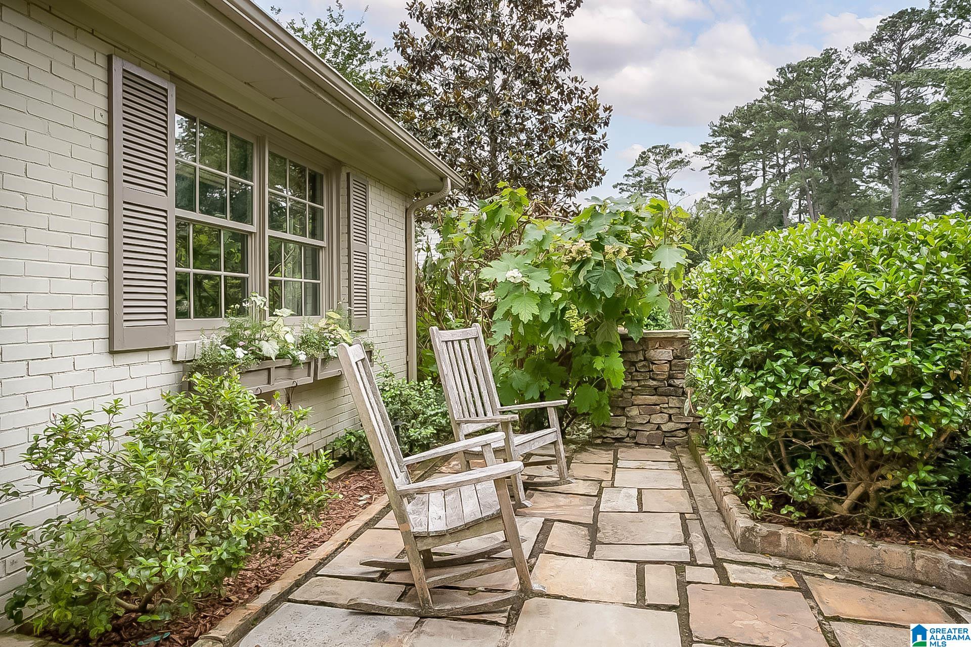 121 Peachtree Road Birmingham, AL 35213 - Photo 3 of 37