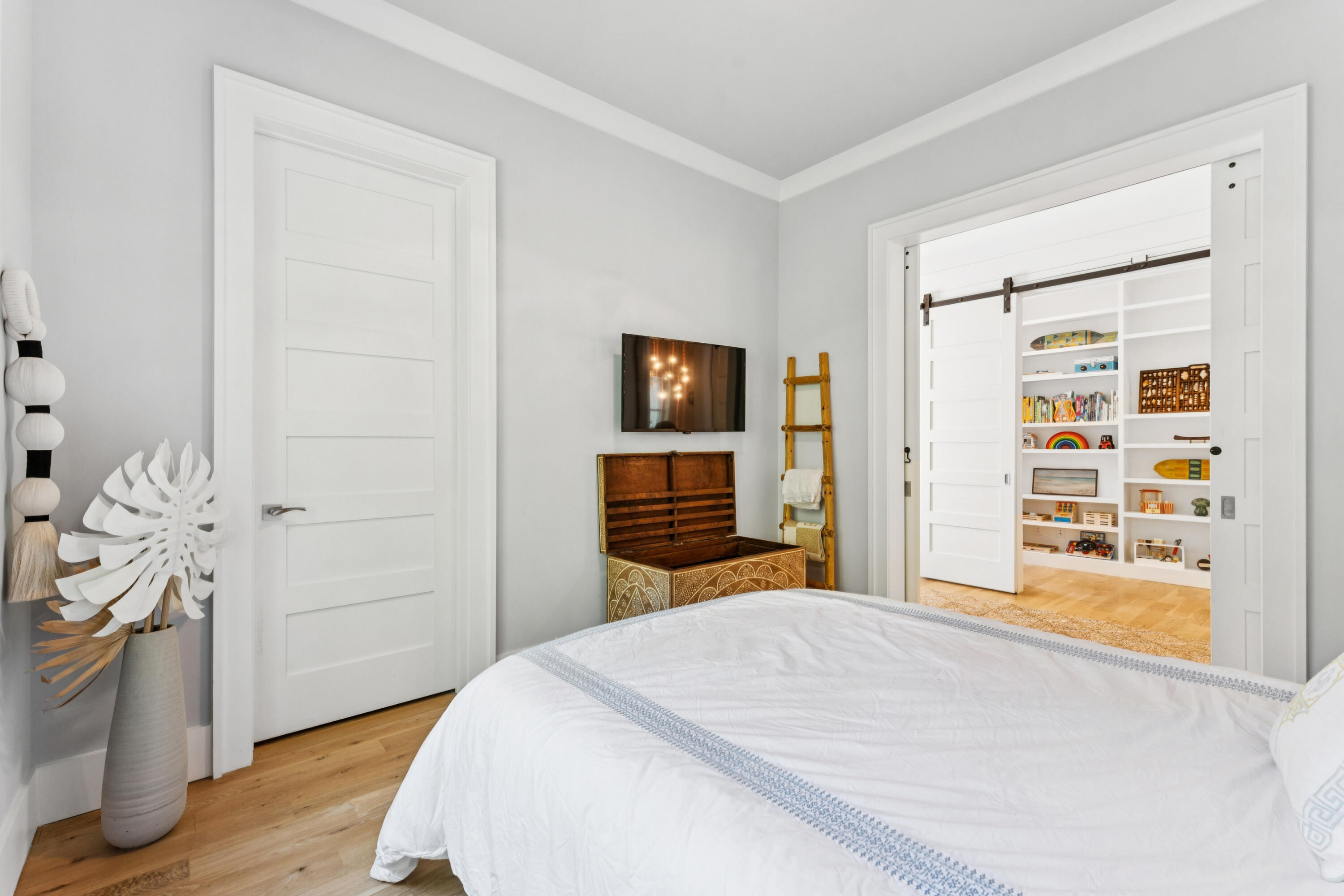 1142 Fulton Hall Lane Mount Pleasant, SC 29466 - Photo 15 of 44 1142FultonHallLn-KeenEyeMarketing-051