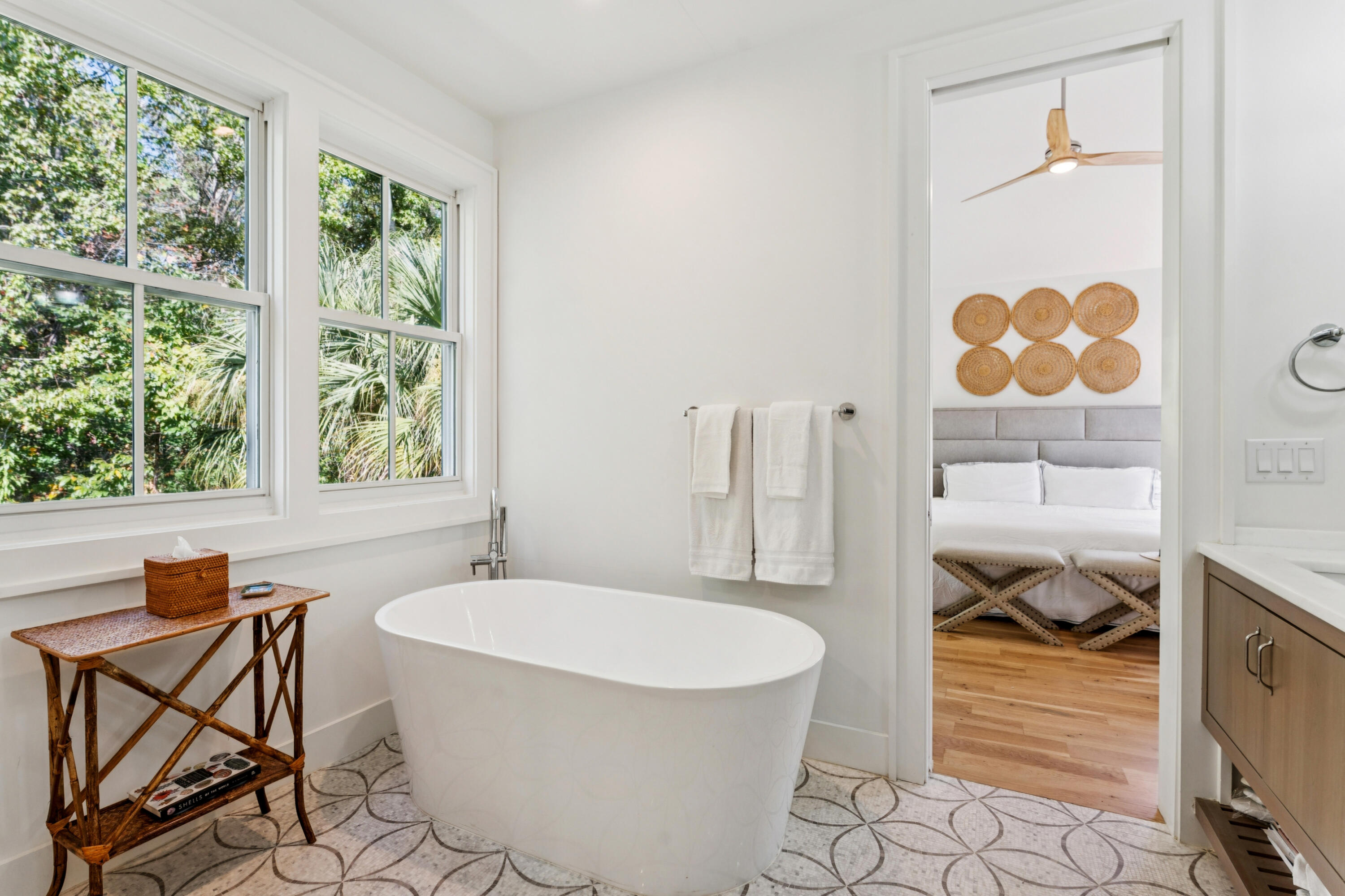 1142 Fulton Hall Lane Mount Pleasant, SC 29466 - Photo 24 of 44 1142FultonHallLn-KeenEyeMarketing-080