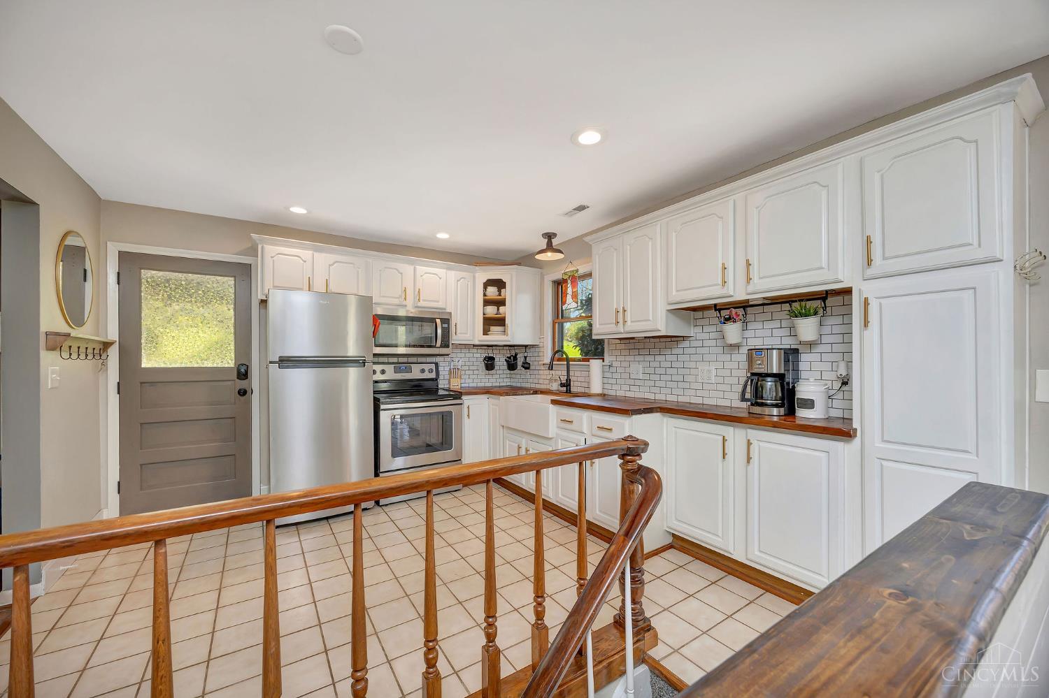 4565 Hubble Road Cincinnati, OH 45247 - Photo 20 of 65 Gallery Image 20