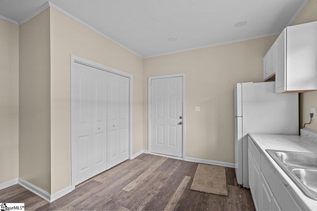 124 Pine Street Clinton, SC 29325 - Photo 14 of 20 Gallery Image 14