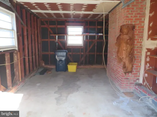 $2,900 | 26 Lakeside Drive, Greenbelt, MD 20770