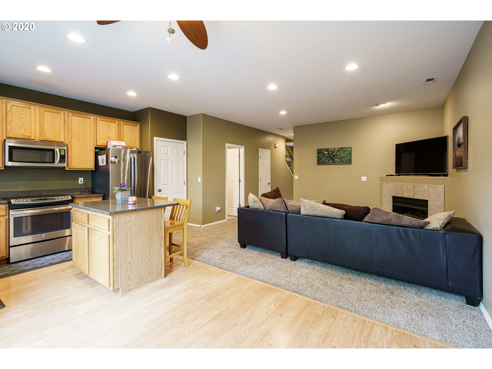 5861 Southeast 17th Loop Gresham, OR 97080 - Photo 12 of 30 Gallery Image 12