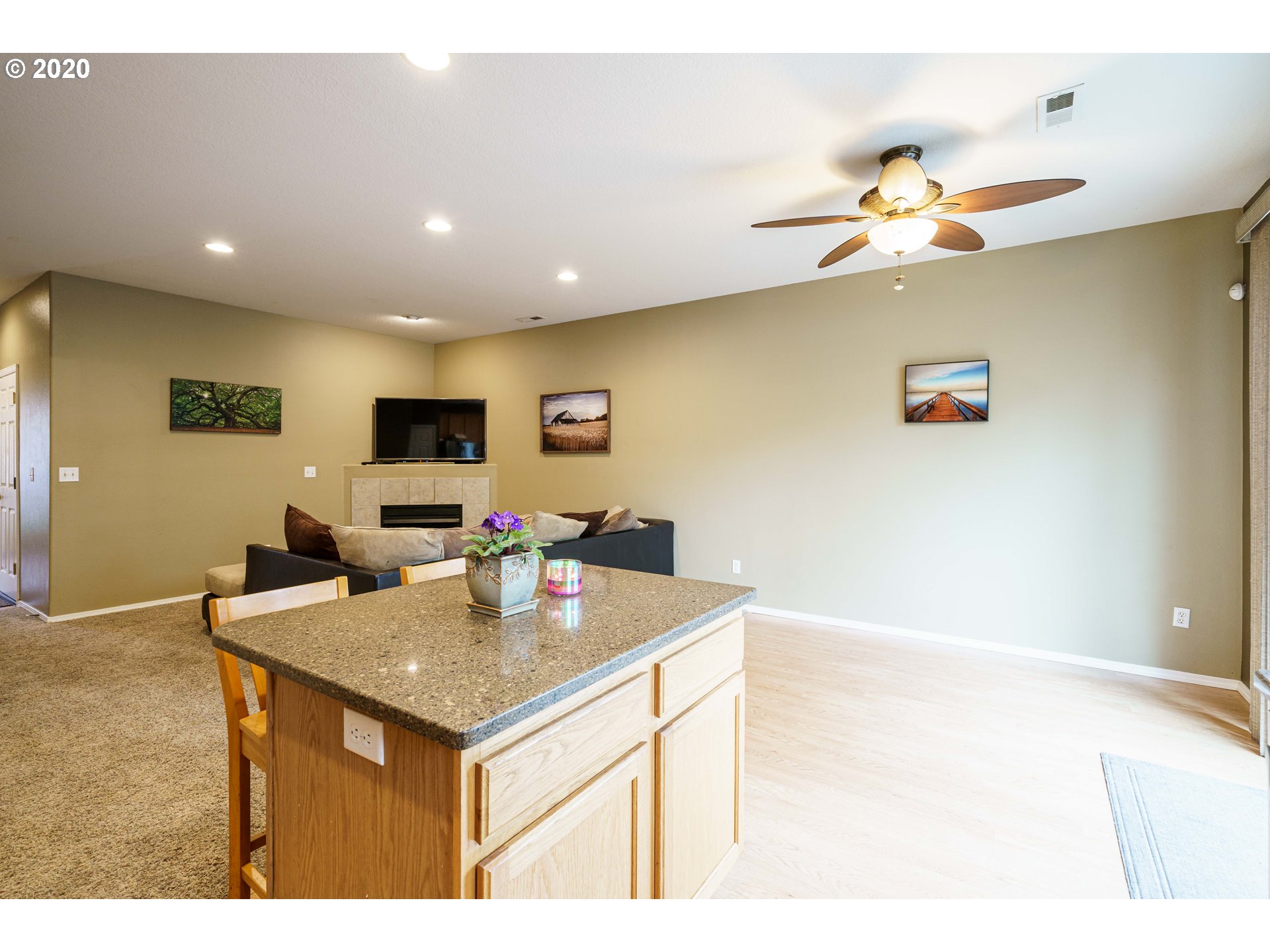 5861 Southeast 17th Loop Gresham, OR 97080 - Photo 14 of 30 Gallery Image 14