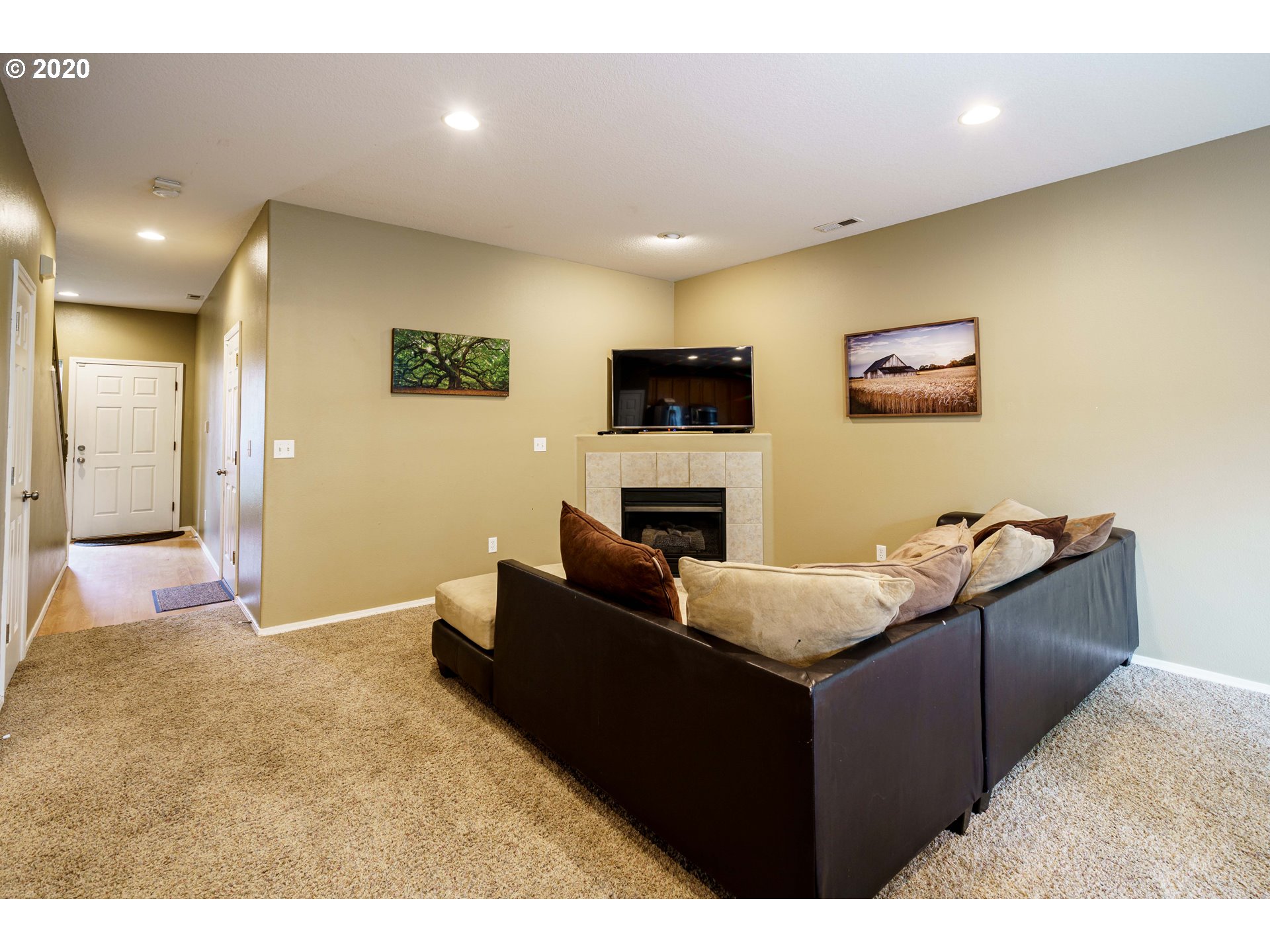 5861 Southeast 17th Loop Gresham, OR 97080 - Photo 16 of 30 Gallery Image 16