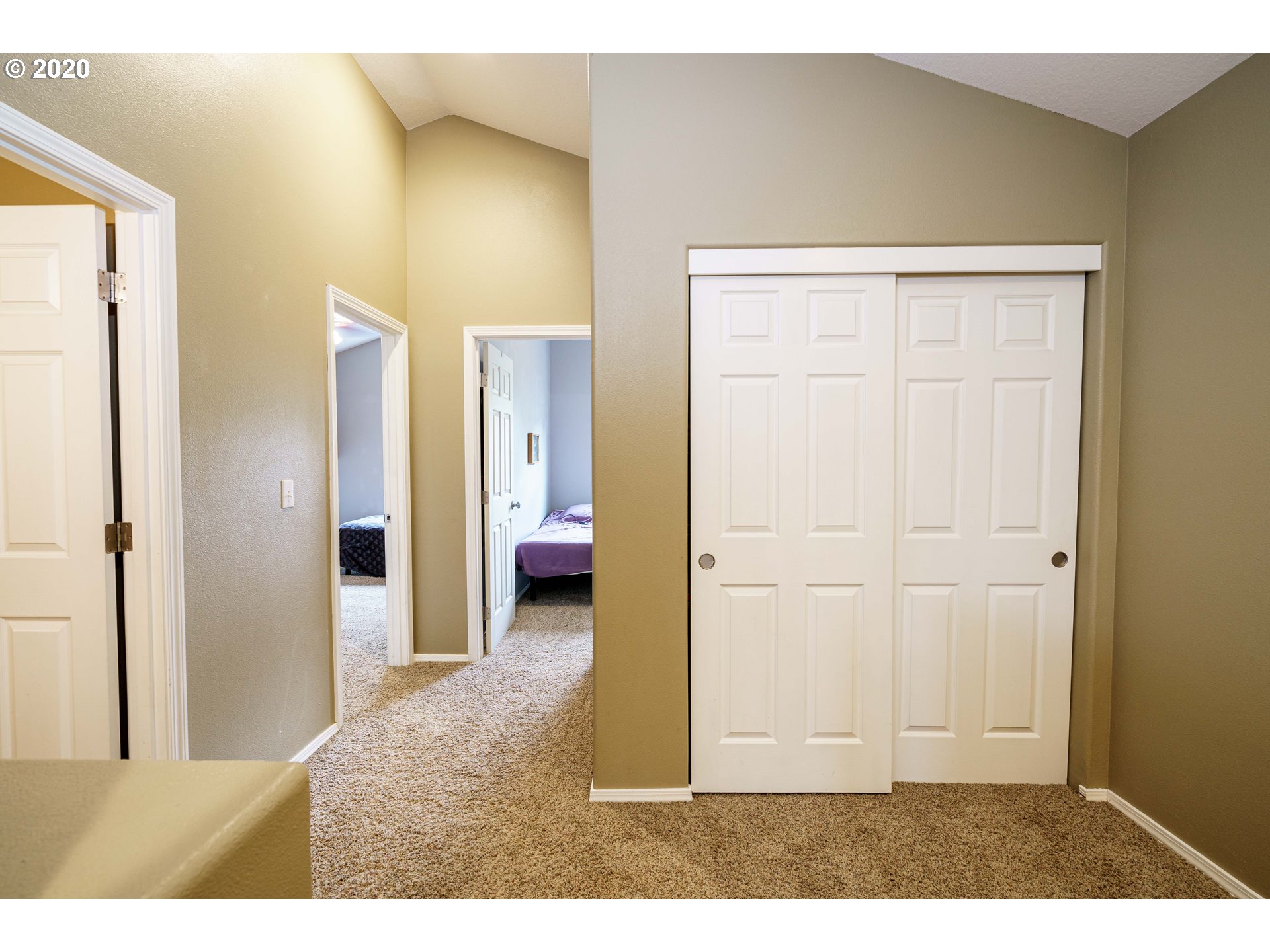 5861 Southeast 17th Loop Gresham, OR 97080 - Photo 19 of 30 Gallery Image 19