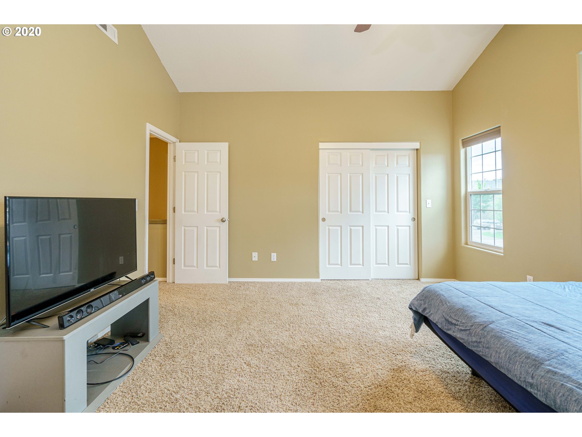 5861 Southeast 17th Loop Gresham, OR 97080 - Photo 23 of 30 Gallery Image 23