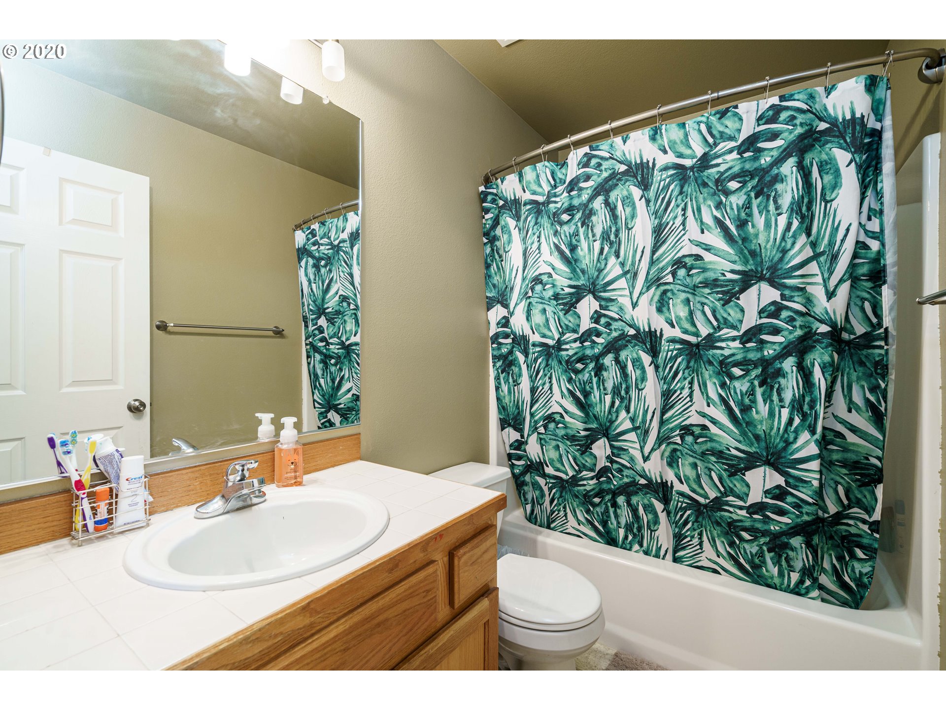 5861 Southeast 17th Loop Gresham, OR 97080 - Photo 25 of 30 Gallery Image 25