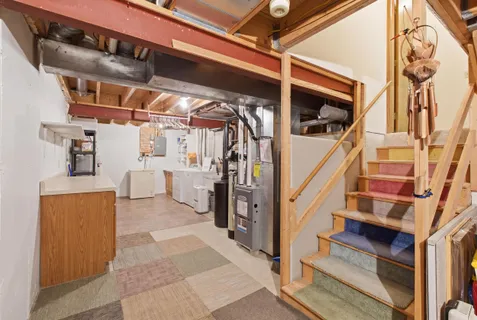 $435,000 | 7925 West Oakbrook Circle, Madison, WI 53717
