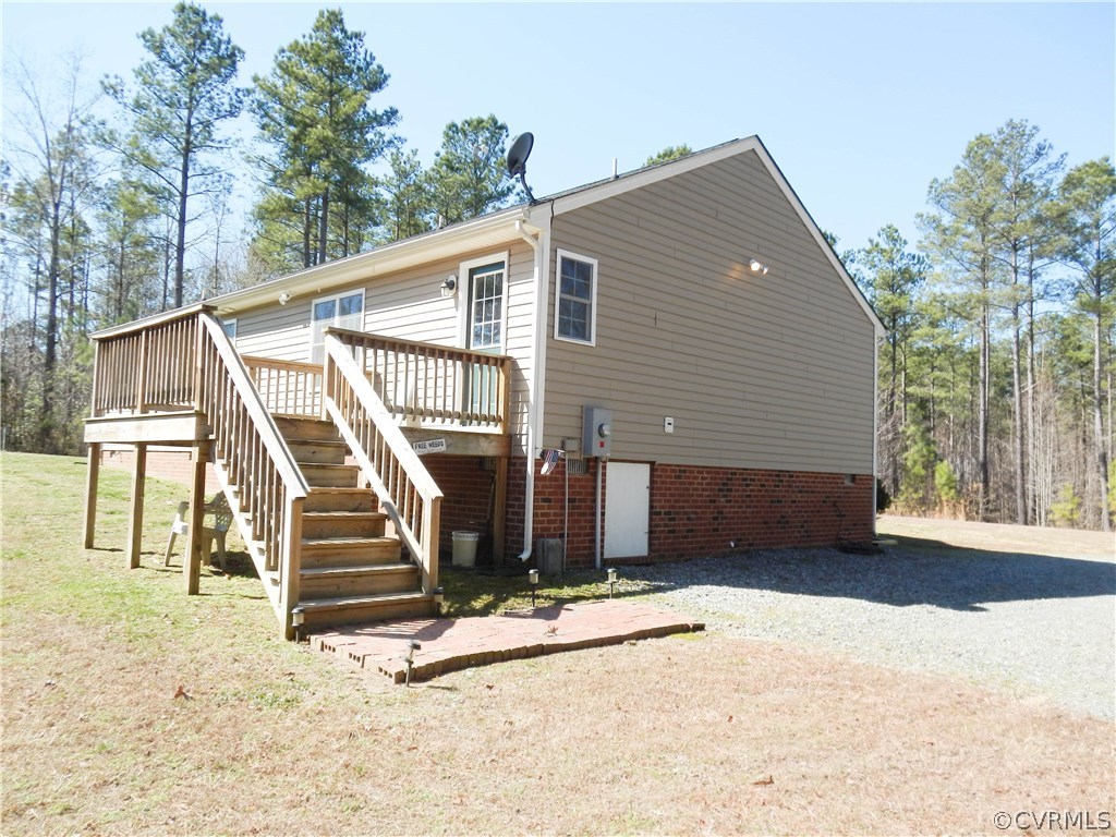 5212 Dorrell Road Aylett, VA 23009 - Photo 5 of 50 Gallery Image 5