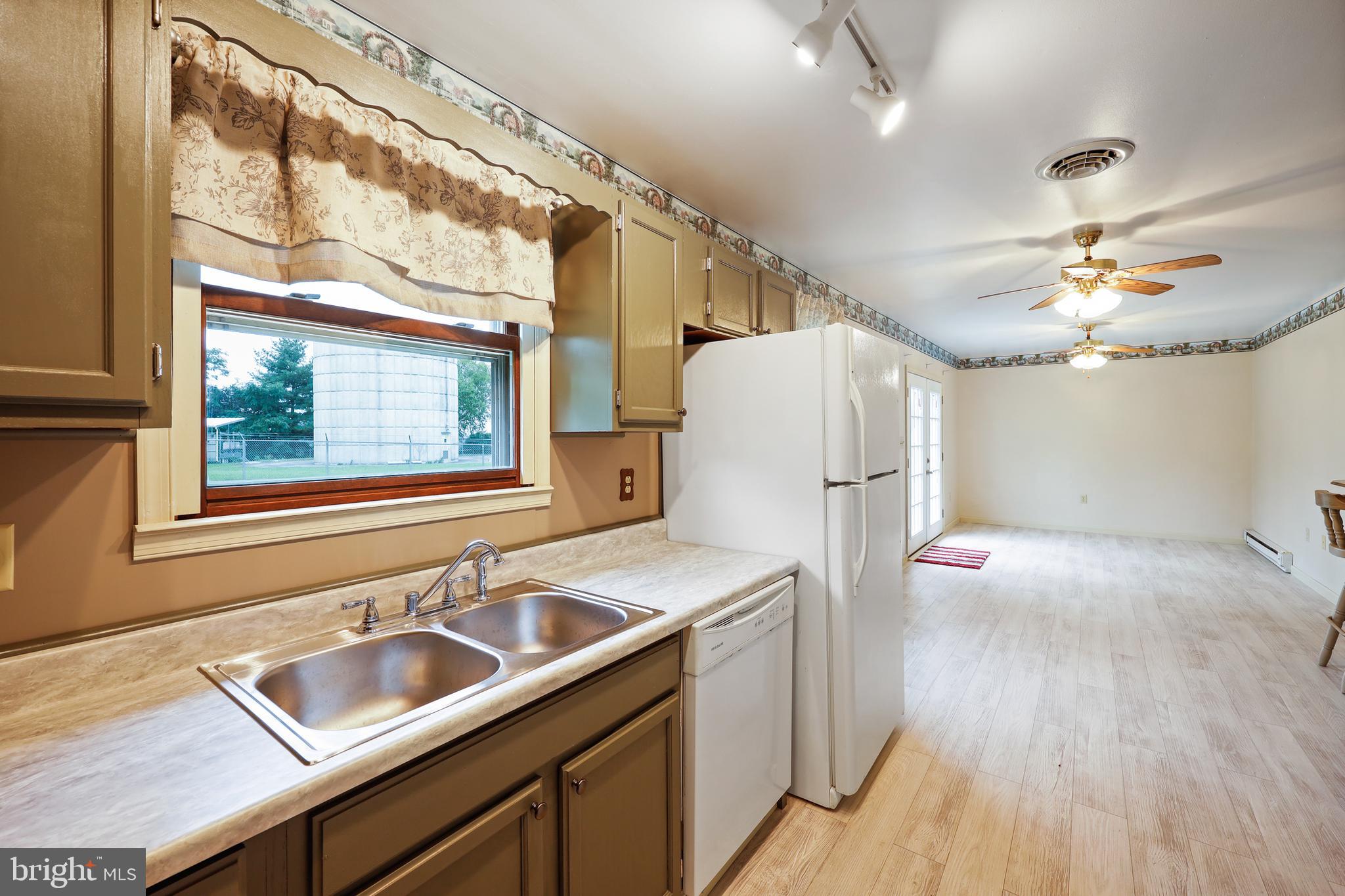 2739 Rowe Road New Windsor, MD 21776 - Photo 8 of 37 Kitchen with stainless steel sink
