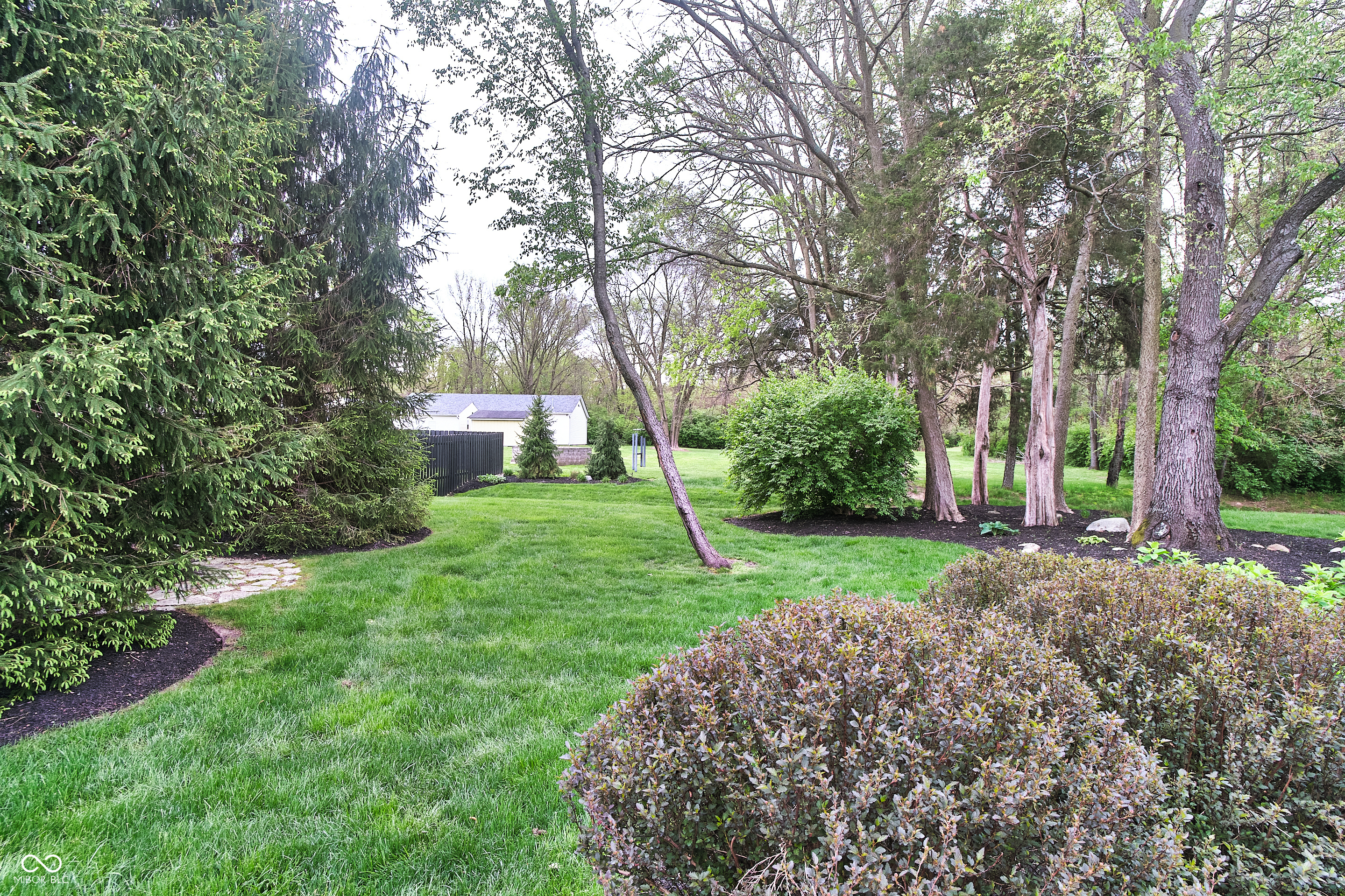 11233 Rockingham Circle Fishers, IN 46037 - Photo 10 of 63 Gallery Image 10