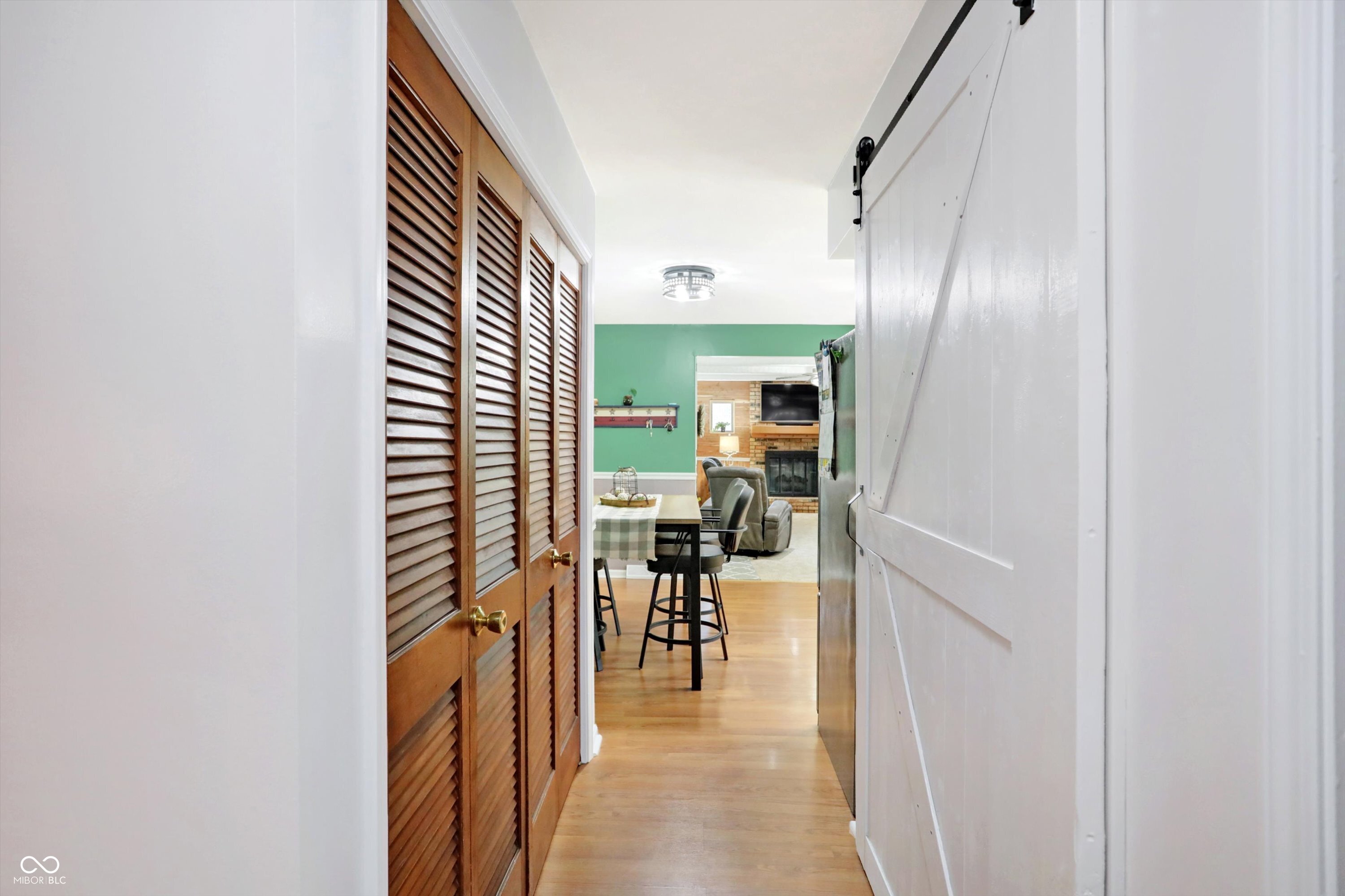 647 Canyon Road Indianapolis, IN 46217 - Photo 12 of 67 Gallery Image 12