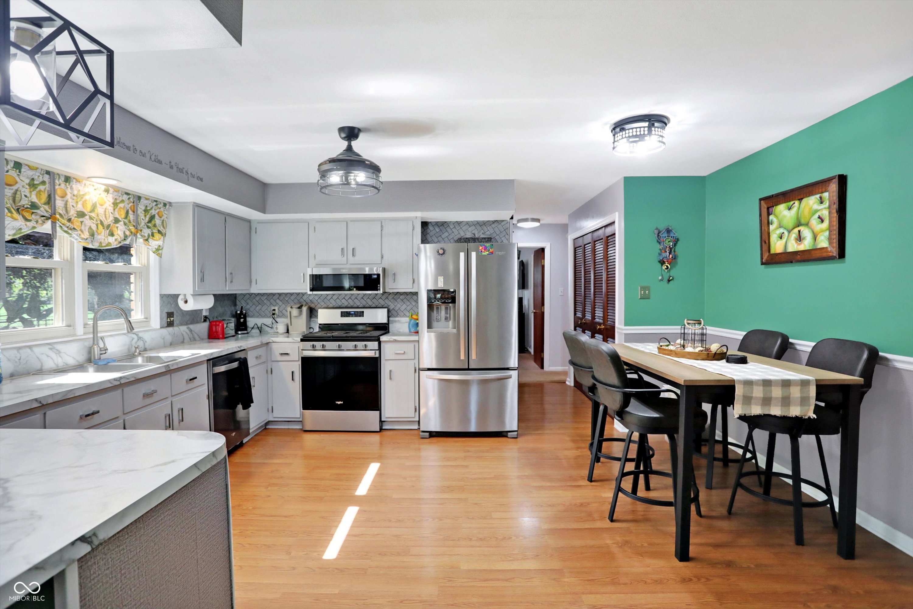 647 Canyon Road Indianapolis, IN 46217 - Photo 18 of 67 Gallery Image 18