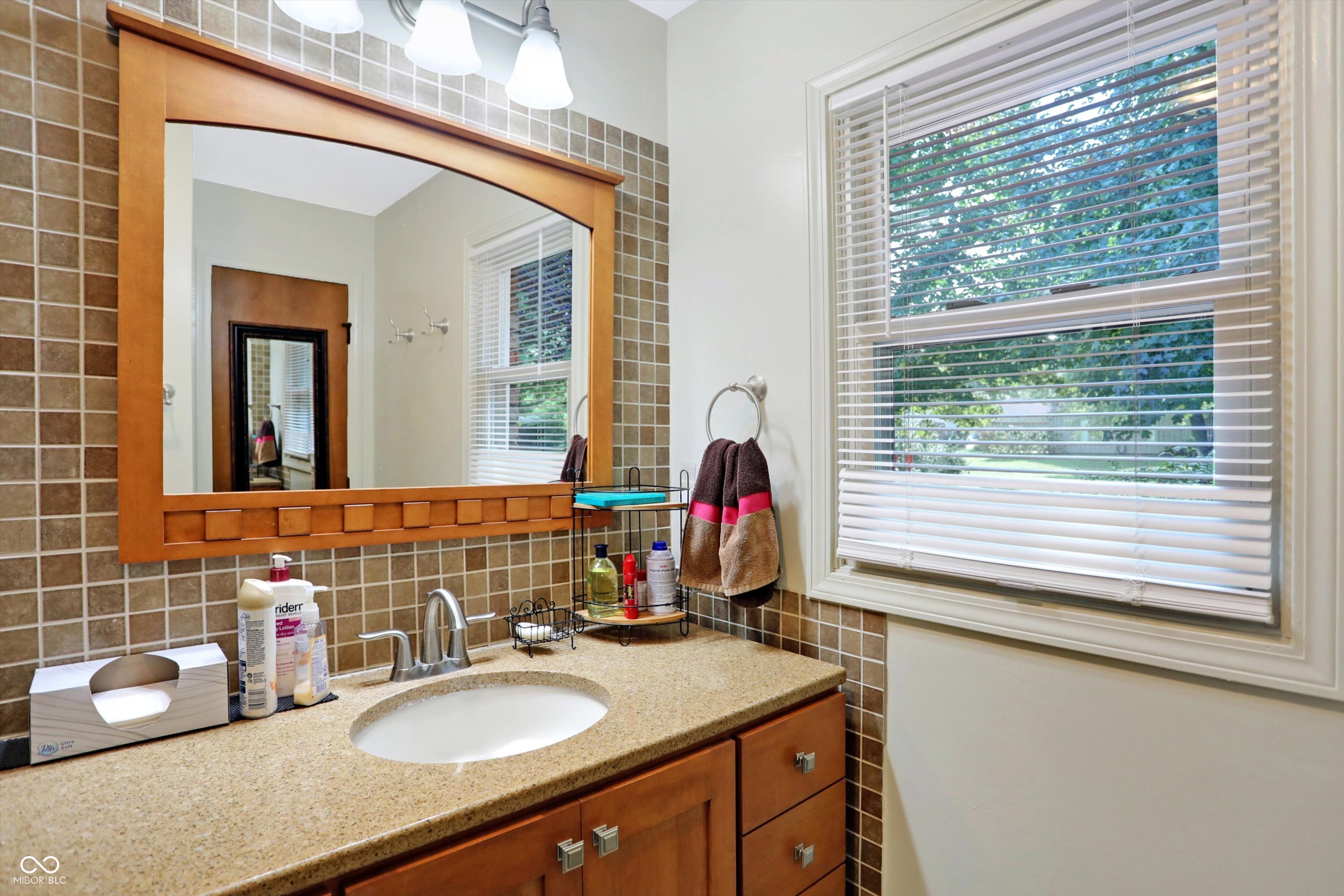 647 Canyon Road Indianapolis, IN 46217 - Photo 38 of 67 Gallery Image 38