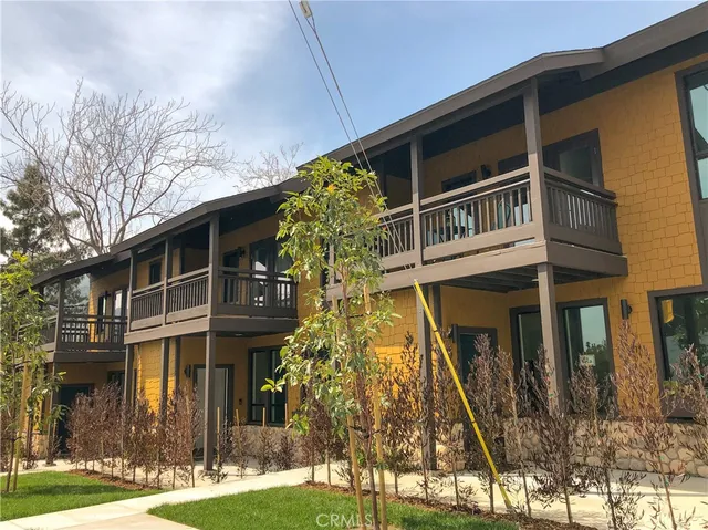 $4,175 | 4201 Pennsylvania Avenue, La Crescenta, CA 91214