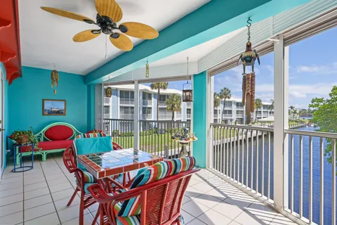 $374,999 | 700 Harbour Drive, Unit 2350, Boca Raton, FL 33431