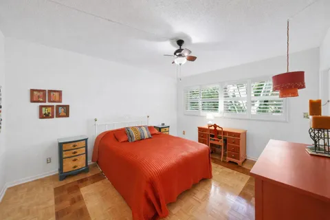 $374,999 | 700 Harbour Drive, Unit 2350, Boca Raton, FL 33431