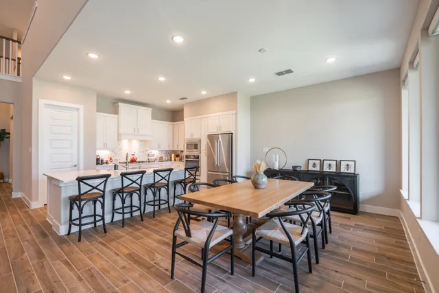 $715,000 | 25011 Stella Fls Lane, Tomball, TX 77375