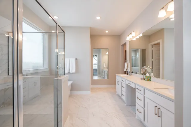 $715,000 | 25011 Stella Fls Lane, Tomball, TX 77375