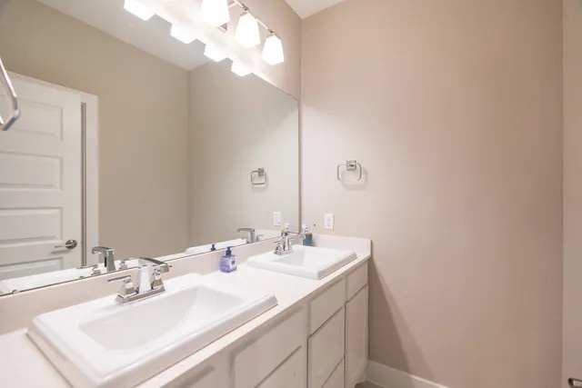 $715,000 | 25011 Stella Fls Lane, Tomball, TX 77375