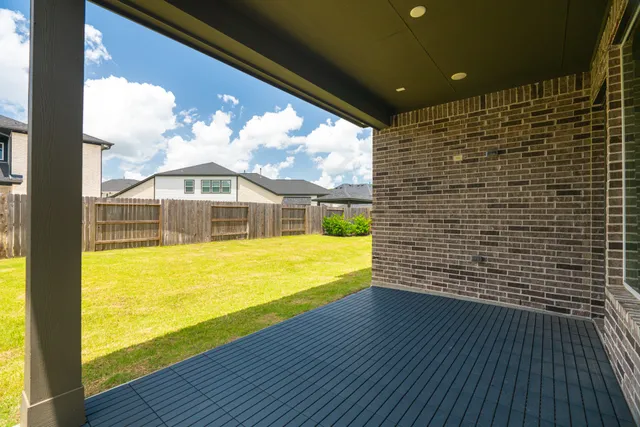 $715,000 | 25011 Stella Fls Lane, Tomball, TX 77375