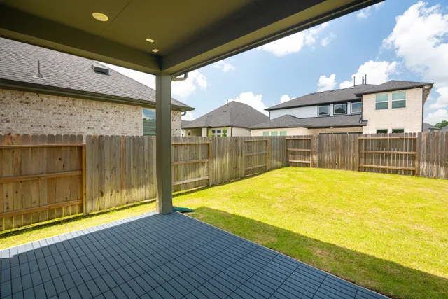 $715,000 | 25011 Stella Fls Lane, Tomball, TX 77375