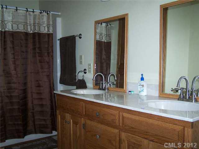 1333 Rabbit Run Road York, SC 29745 - Photo 6 of 16 Gallery Image 6