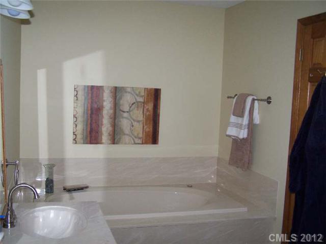 1333 Rabbit Run Road York, SC 29745 - Photo 7 of 16 Gallery Image 7