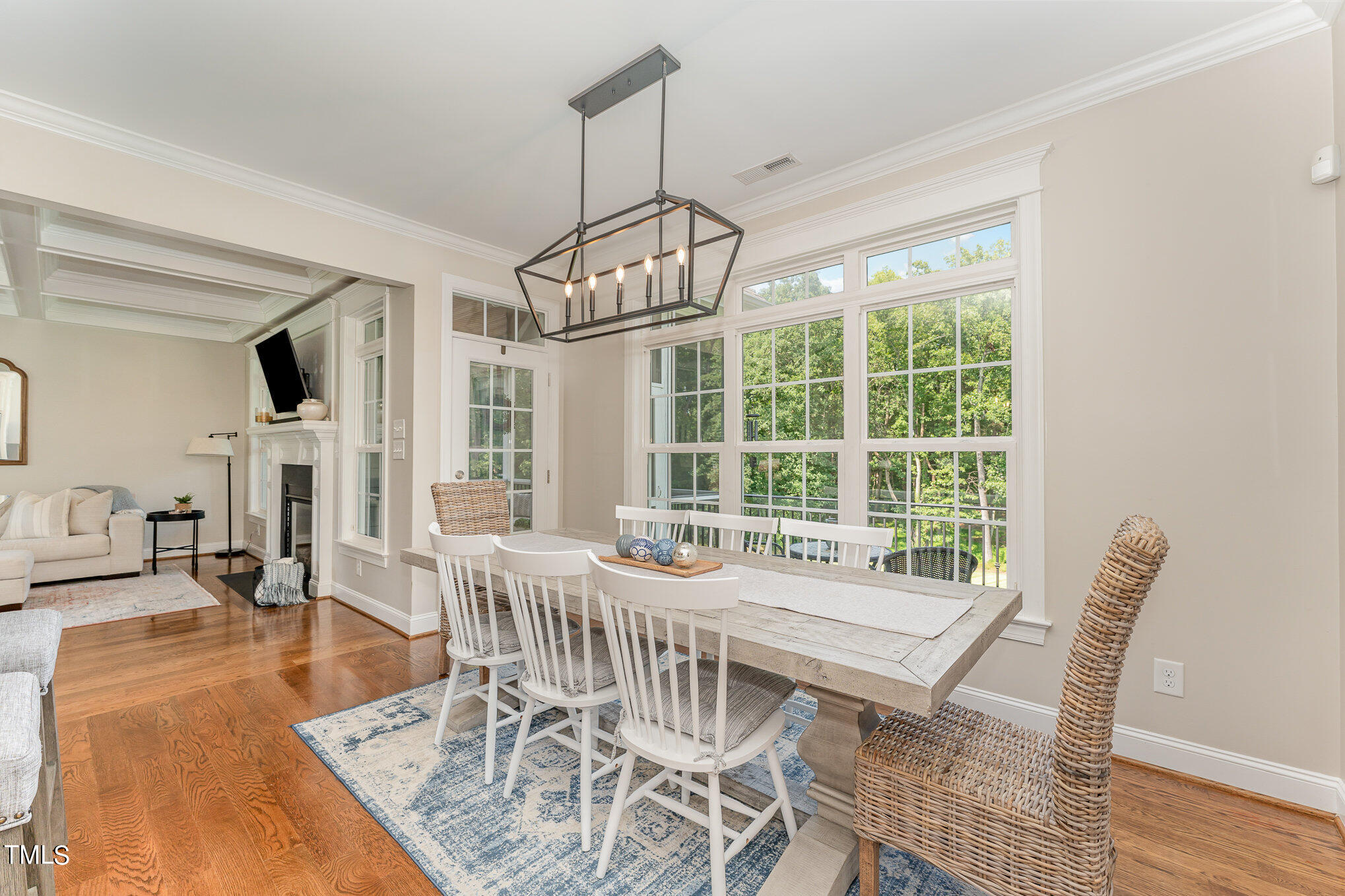 229 Robbins Road Durham, NC 27703 - Photo 6 of 26 006_a7408180-edit