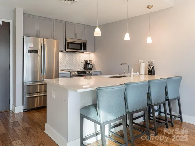 $509,000 | 45 Asheland Avenue, Unit 302, Asheville, NC 28801