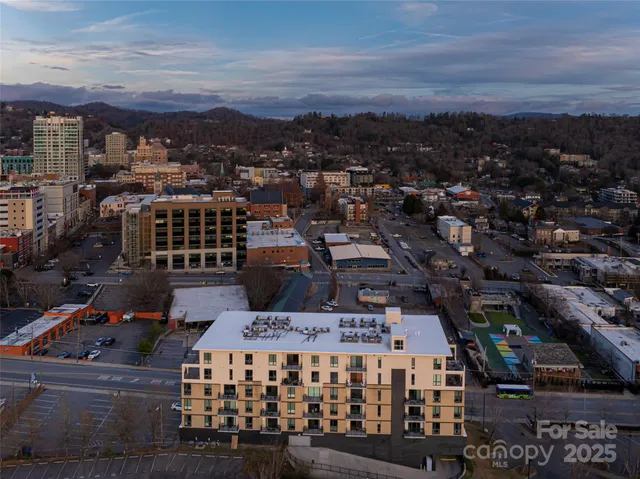 $509,000 | 45 Asheland Avenue, Unit 302, Asheville, NC 28801