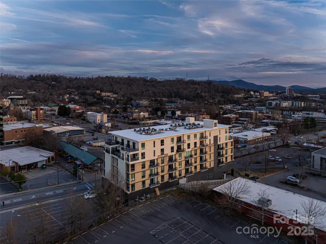 $509,000 | 45 Asheland Avenue, Unit 302, Asheville, NC 28801