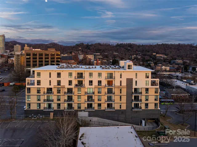 $509,000 | 45 Asheland Avenue, Unit 302, Asheville, NC 28801