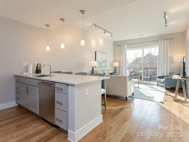 $509,000 | 45 Asheland Avenue, Unit 302, Asheville, NC 28801