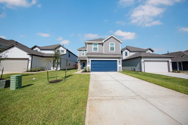 a house view with a outdoor space