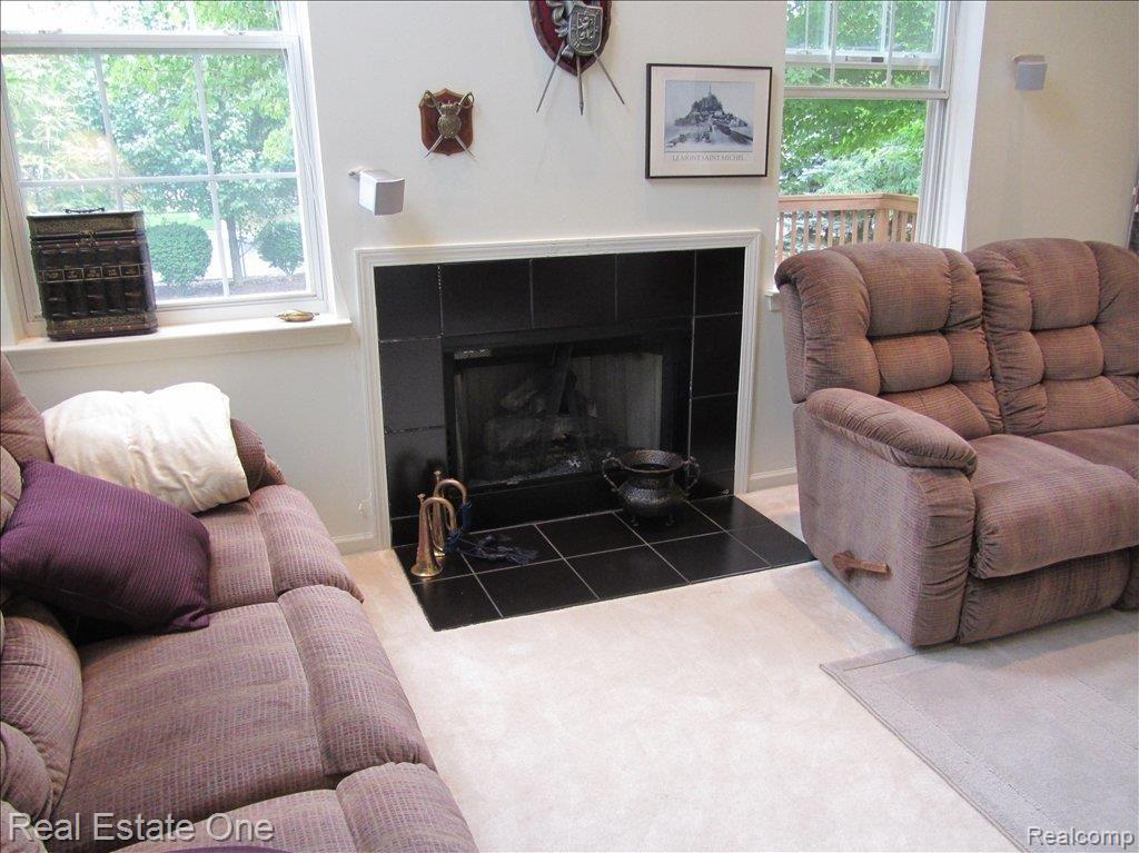 41580 Glade Road, Unit 53 Canton, MI 48187 - Photo 10 of 25 IMG_1522
